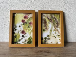 Flower-Crush print in lijst (set van 2) oker-1