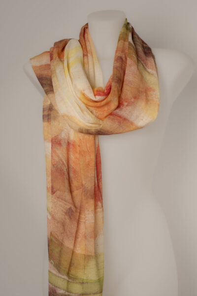 Scarfs styled by Nature op torso -9